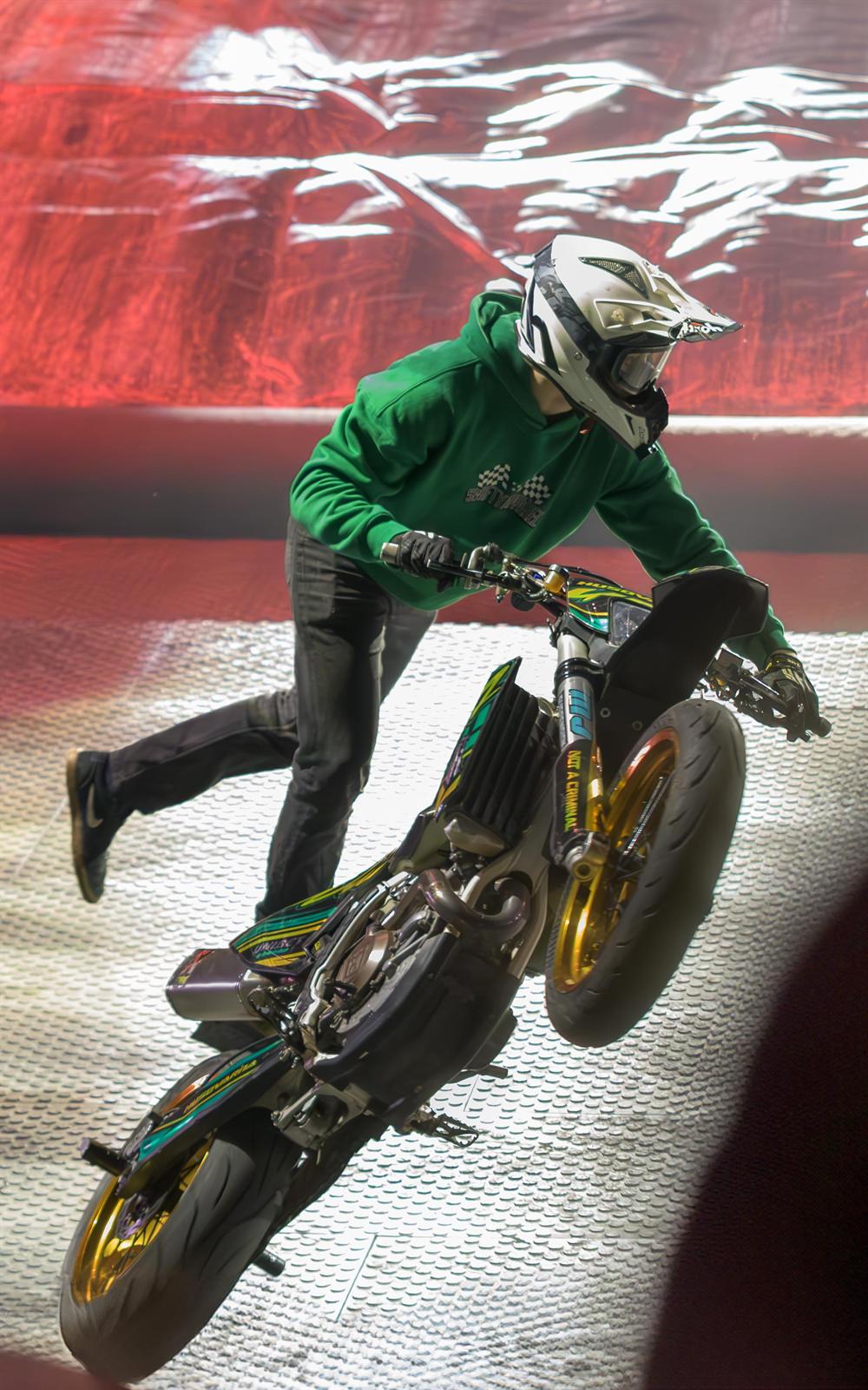 Freestyle motocross at Masters of Dirt